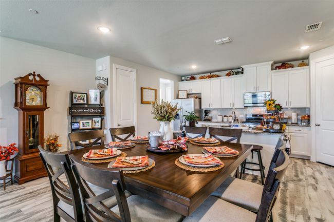 1052 Foxglove Dr, Townhouse with 3 bedrooms, 3 bathrooms and null parking in Carrollton TX | Image 8
