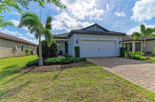 17625 Northwood Pl, LAKEWOOD RANCH, FL, 34202-3229 | Card Image