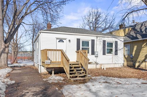 219 2nd Ave Sw, Forest Lake, MN, 55025-1511 | Card Image