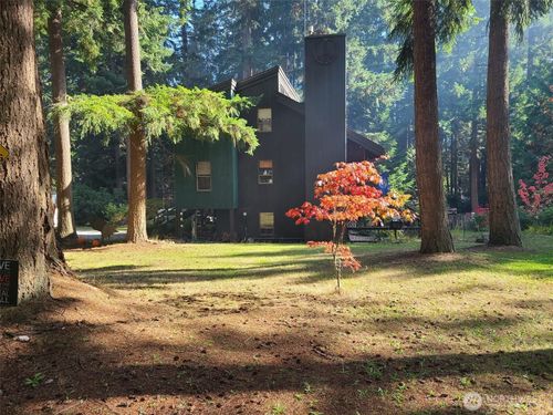 6991 High Meadow Dr, Clinton, WA, 98236-8701 | Card Image