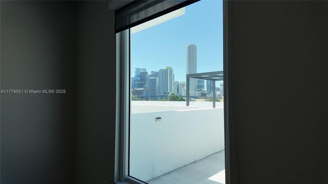 APT-610 - 10 Sw South River Dr, Condo with 2 bedrooms, 2 bathrooms and null parking in Miami FL | Image 28