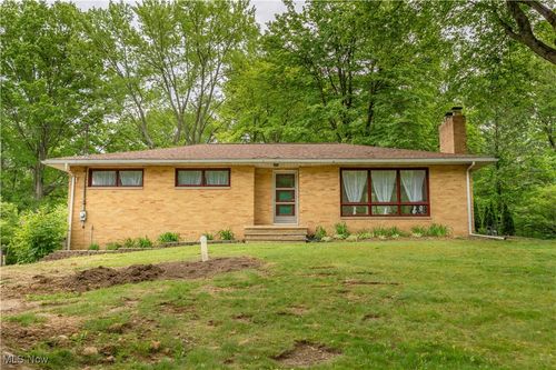5887 Woodward Dr, New Franklin, OH, 44319-4250 | Card Image