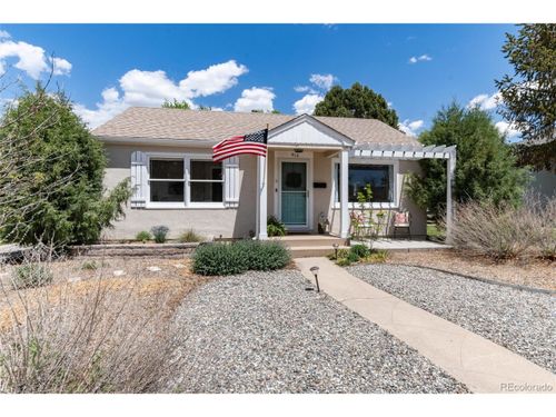 916 E La Salle St, Colorado Springs, CO, 80907-7066 | Card Image