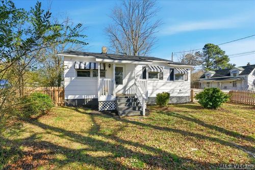 208 Person St, Oxford, NC, 27565-3730 | Card Image