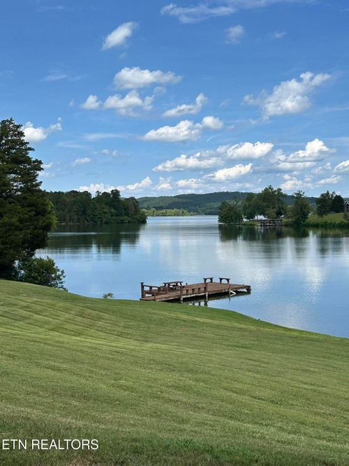 334 Chamberlain Cove Rd, Kingston, TN, 37763-6030 | Card Image