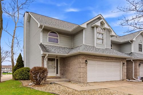 2201 Daffodil Dr, Crest Hill, IL, 60403-1675 | Card Image