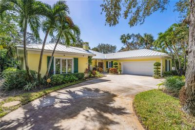 720 Painted Bunting Lane, House other with 3 bedrooms, 4 bathrooms and null parking in Vero Beach FL | Image 2