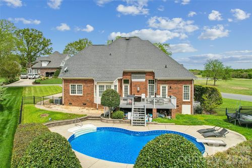 3001 Cardigan Ct, Matthews, NC, 28104-2981 | Card Image