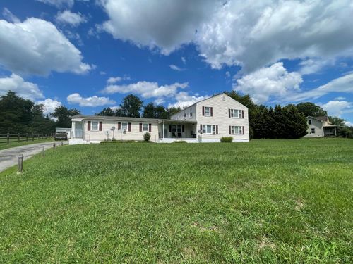 3339 W Lynchburg Salem Tpke, Bedford, VA, 24523-6806 | Card Image