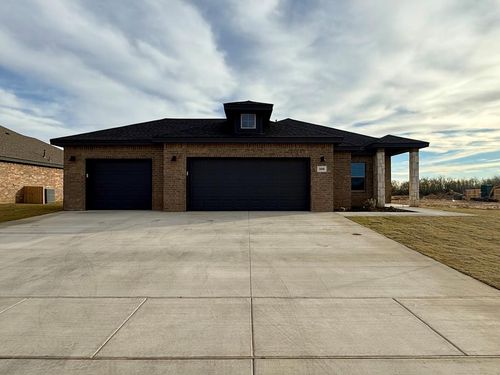 508 Stone Creek Dr, Coahoma, TX, 79511-1112 | Card Image