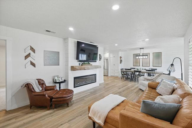 600 Reese Ln, House other with 2 bedrooms, 2 bathrooms and null parking in Azle TX | Image 5