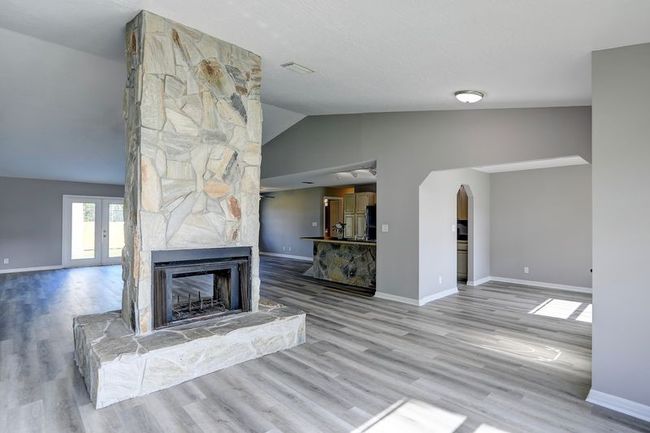 123 Friar Ct, House other with 3 bedrooms, 2 bathrooms and null parking in SEBASTIAN FL | Image 8