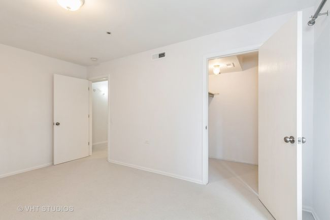 APT-108 - 800 Ridge Rd, Condo with 2 bedrooms, 1 bathrooms and null parking in Wilmette IL | Image 11