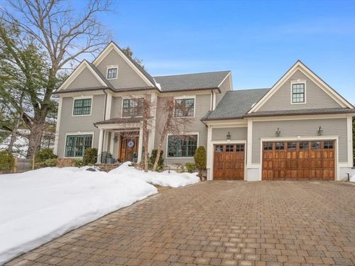 81 Fuller Street, Newton, MA, 02468 | Card Image