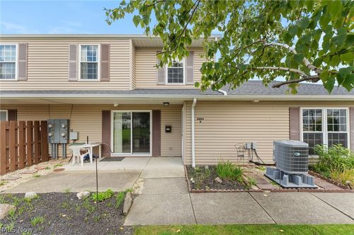 6864 Beacon Drive, Mentor, OH, 44060 | Card Image
