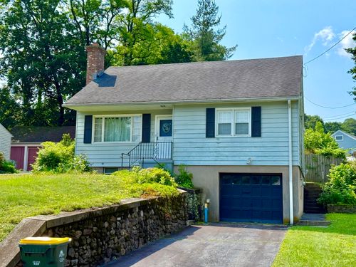 21 West Rd, Ansonia, CT, 06401-1006 | Card Image