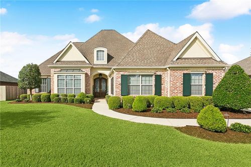 750 Spring Thyme Dr, Belle Chasse, LA, 70037-1651 | Card Image