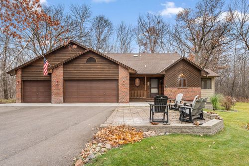 18555 Forest Blvd N, Forest Lake, MN, 55025-9762 | Card Image