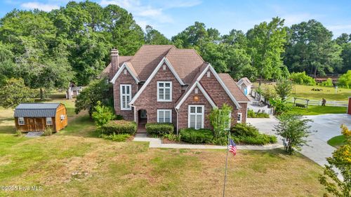 450 Berry Ln, Supply, NC, 28462-3577 | Card Image