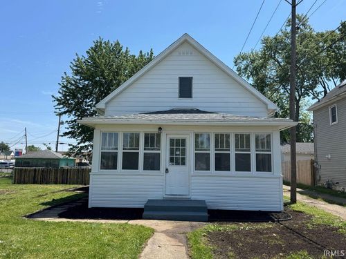 924 S 26th Street, South Bend, IN, 46615-1716 | Card Image