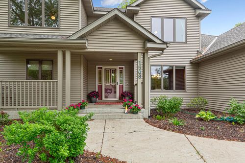 1508 Lockwood Dr, Northfield, MN, 55057-2363 | Card Image