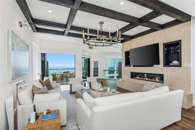 2492 Glenneyre St, House other with 4 bedrooms, 6 bathrooms and 2 parking in Laguna Beach CA | Image 8