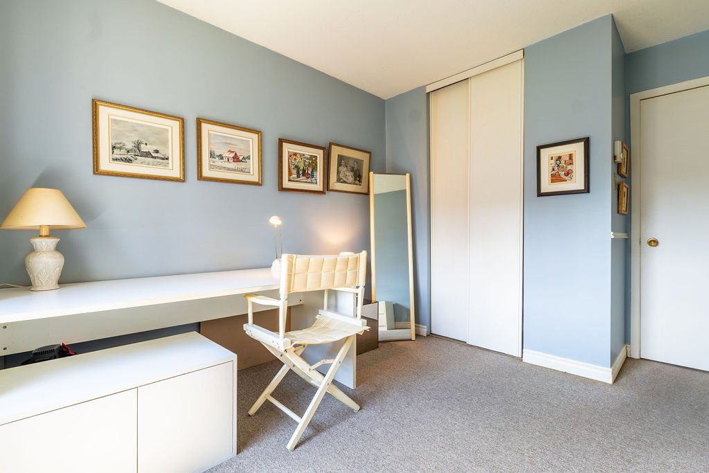 Residential in La Prairie 5