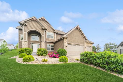 1454 S Sugar Creek Ct, West Des Moines, IA, 50266-9027 | Card Image