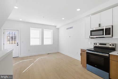 1-2219 N 5th St, PHILADELPHIA, PA, 19133-2502 | Card Image