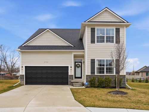 47121 Rosa Ct, New Baltimore, MI, 48047-2933 | Card Image