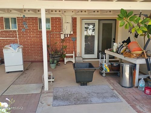 7324 E Random Ridge Dr, Tucson, AZ, 85710-5755 | Card Image