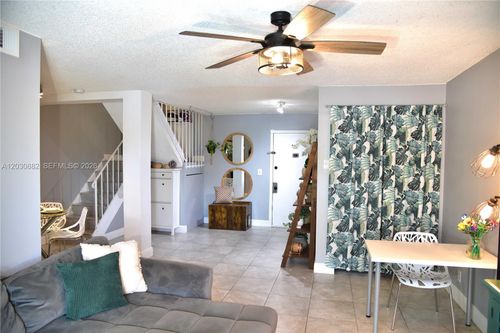 2303-7561 Nw 16th St, Plantation, FL, 33313-5158 | Card Image