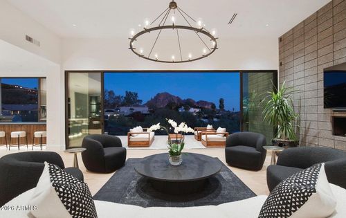 4117 E Keim Dr, Paradise Valley, AZ, 85253-3926 | Card Image