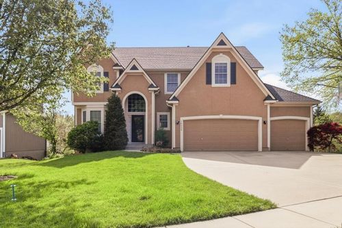 16224 Birch St, Overland Park, KS, 66085-7825 | Card Image