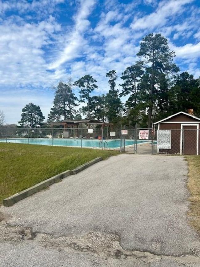 Community Pool | Image 14