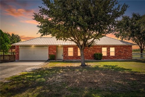 152 Clearwater Xing, Orange Grove, TX, 78372-9290 | Card Image