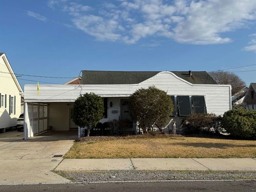 705 Menard St, Thibodaux, LA, 70301-3525 | Card Image