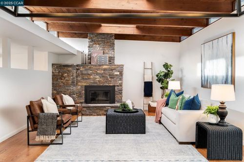231 Orchard Rd, Orinda, CA, 94563-3531 | Card Image