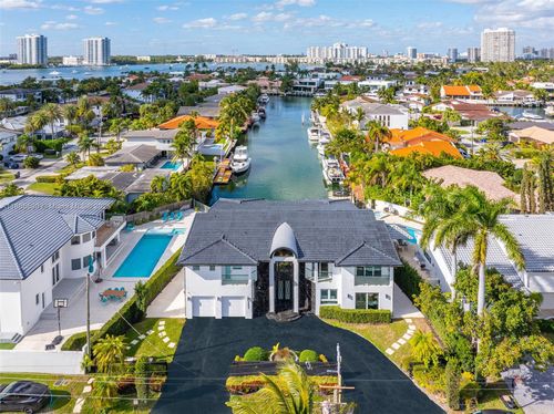 3251 Ne 164th St, North Miami Beach, FL, 33160-4116 | Card Image