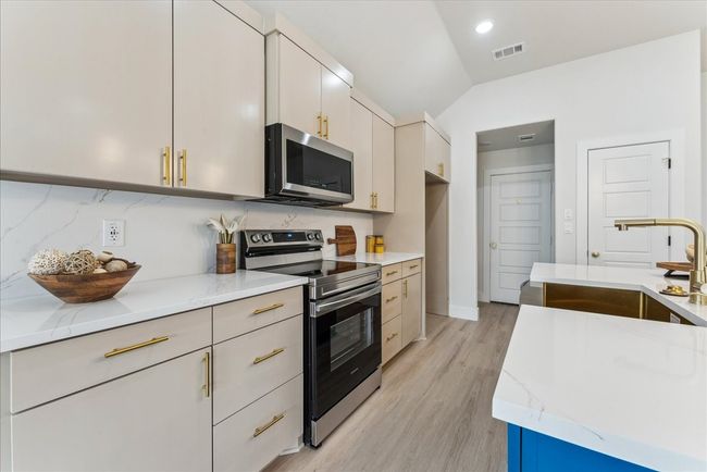 225 West Pl, House other with 3 bedrooms, 2 bathrooms and null parking in White Settlement TX | Image 9