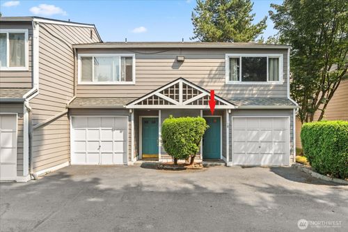 c8-826 Pike St Ne, Auburn, WA, 98002-3548 | Card Image