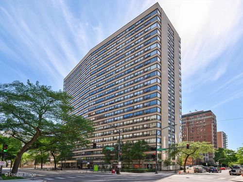 611-2930 N Sheridan Rd, Chicago, IL, 60657-5970 | Card Image