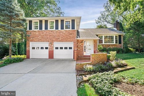 2002 Eden Rd, WILMINGTON, DE, 19810-3812 | Card Image