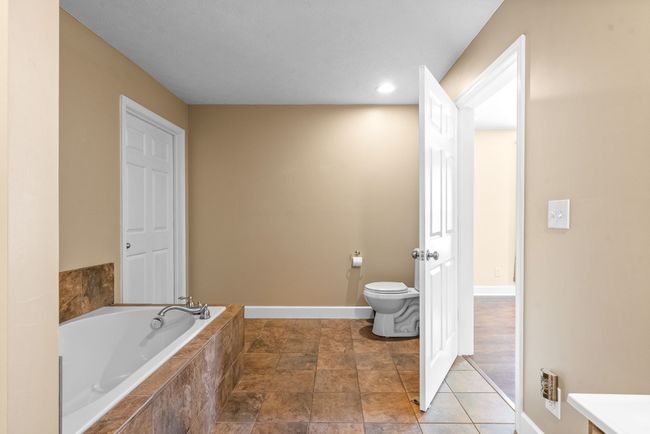 497 Beeker Rd, House other with 4 bedrooms, 4 bathrooms and 4 parking in Pembroke KY | Image 33