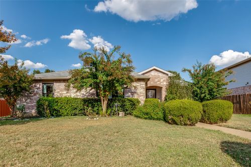 721 Bray St, Cedar Hill, TX, 75104-6059 | Card Image