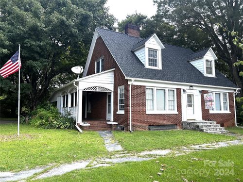 5237 Nc Highway 90 E Highway, Hiddenite, NC, 28636 | Card Image