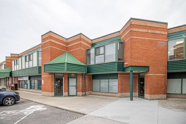 6 - 140 Regina Rd, Home with 0 bedrooms, 0 bathrooms and 1 parking in Woodbridge ON | Image 4