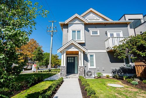 2103 E 33rd Ave, Vancouver, BC, V5N3E9 | Card Image