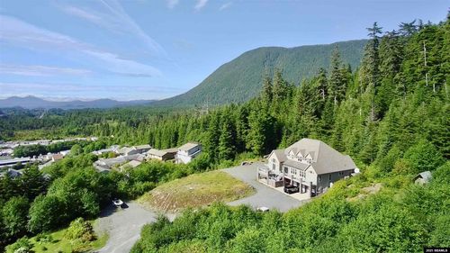 103 Scarlett Way, Sitka, AK, 99835-9812 | Card Image
