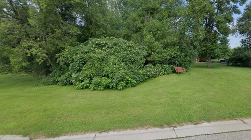 1929 Kempton Ct, Fergus Falls, MN, 56537-3977 | Card Image